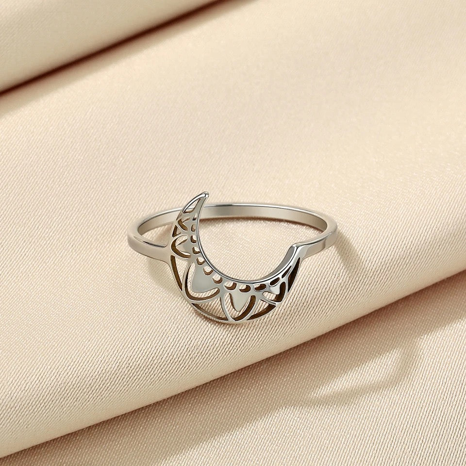 ANILLO LUNA TRIBAL MINIMALISTA