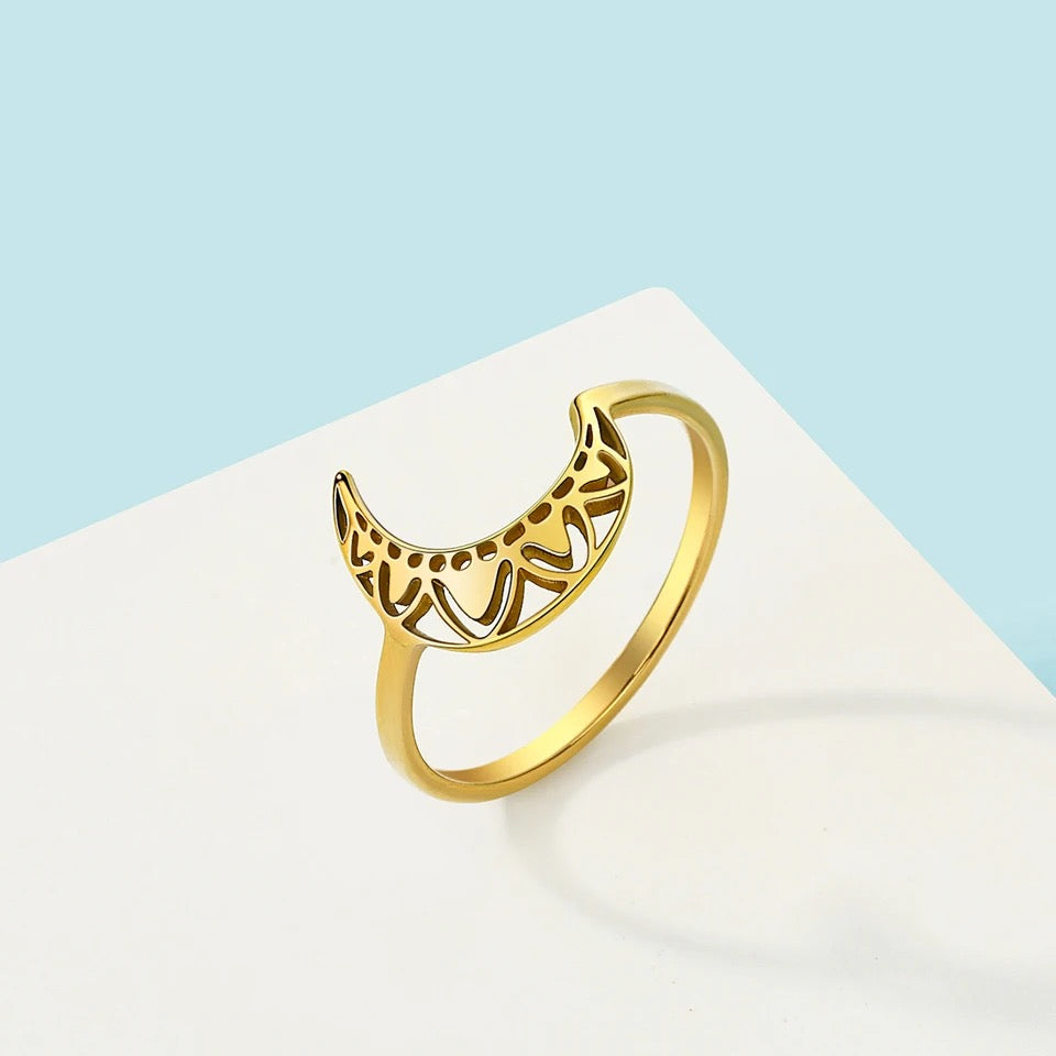 ANILLO LUNA TRIBAL MINIMALISTA