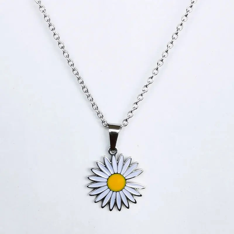 COLLAR MARGARITA MINIMALISTA