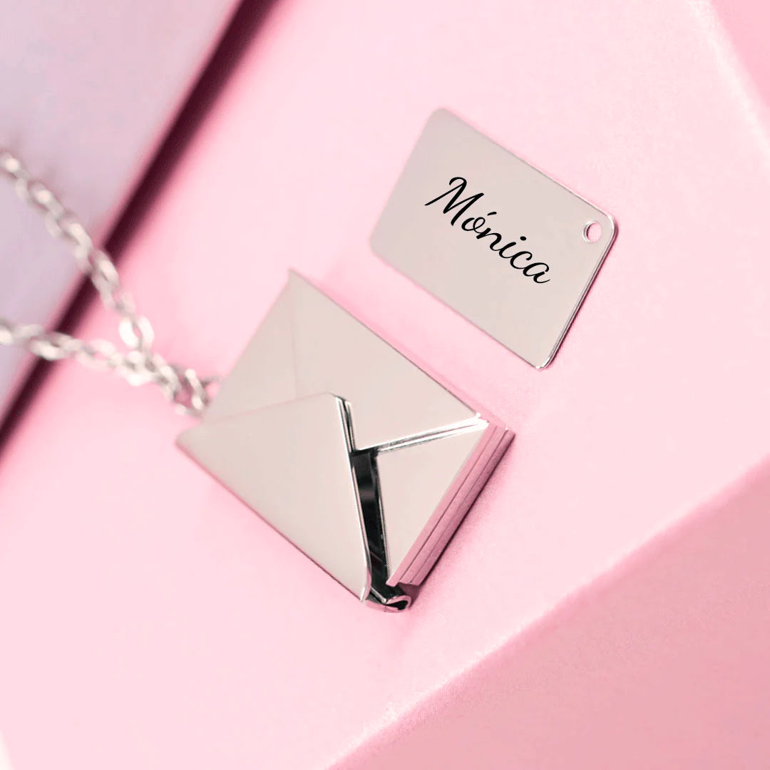 COLLAR MENSAJE OCULTO DISEÑO CARTA MINIMALISTA PERSONALIZADO