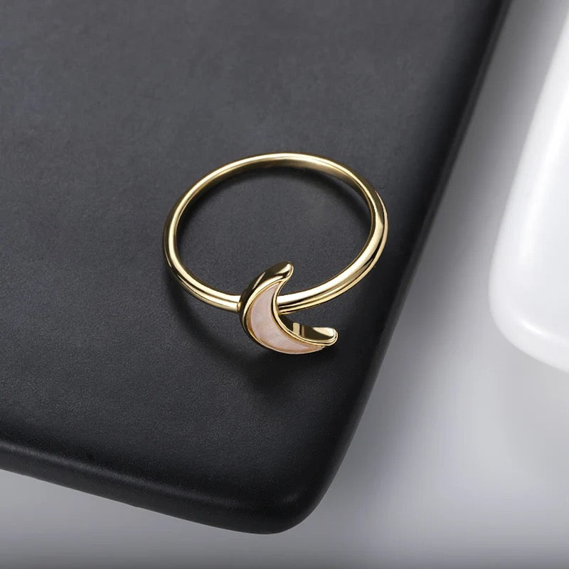 ANILLO LUNAR PIEDRA ÓPALO BLANCO MINIMALISTA  👑