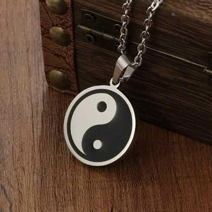 COLLAR YIN YANG PARA ÉL ACERO INOXIDABLE