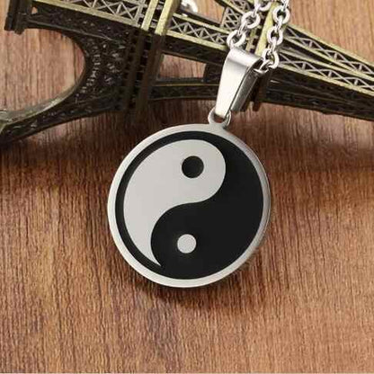 COLLAR YIN YANG PARA ÉL ACERO INOXIDABLE