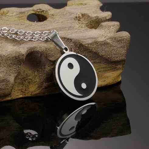 COLLAR YIN YANG PARA ÉL ACERO INOXIDABLE