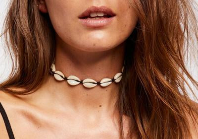 COLLAR CHOKER GARGANTILLA CONCHAS DE MAR
