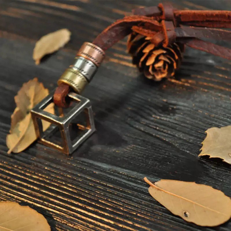 COLLAR CUBO HUECO