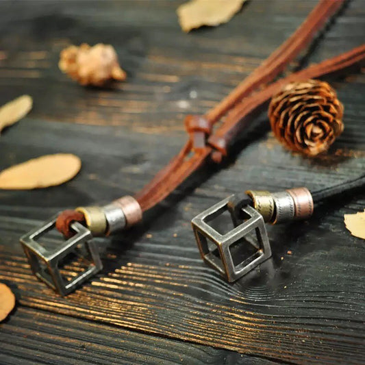 COLLAR CUBO HUECO