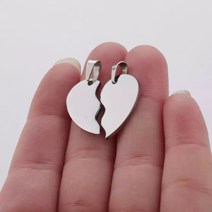 PAR COLLARES CORAZONES PERSONALIZABLES MINIMALISTA