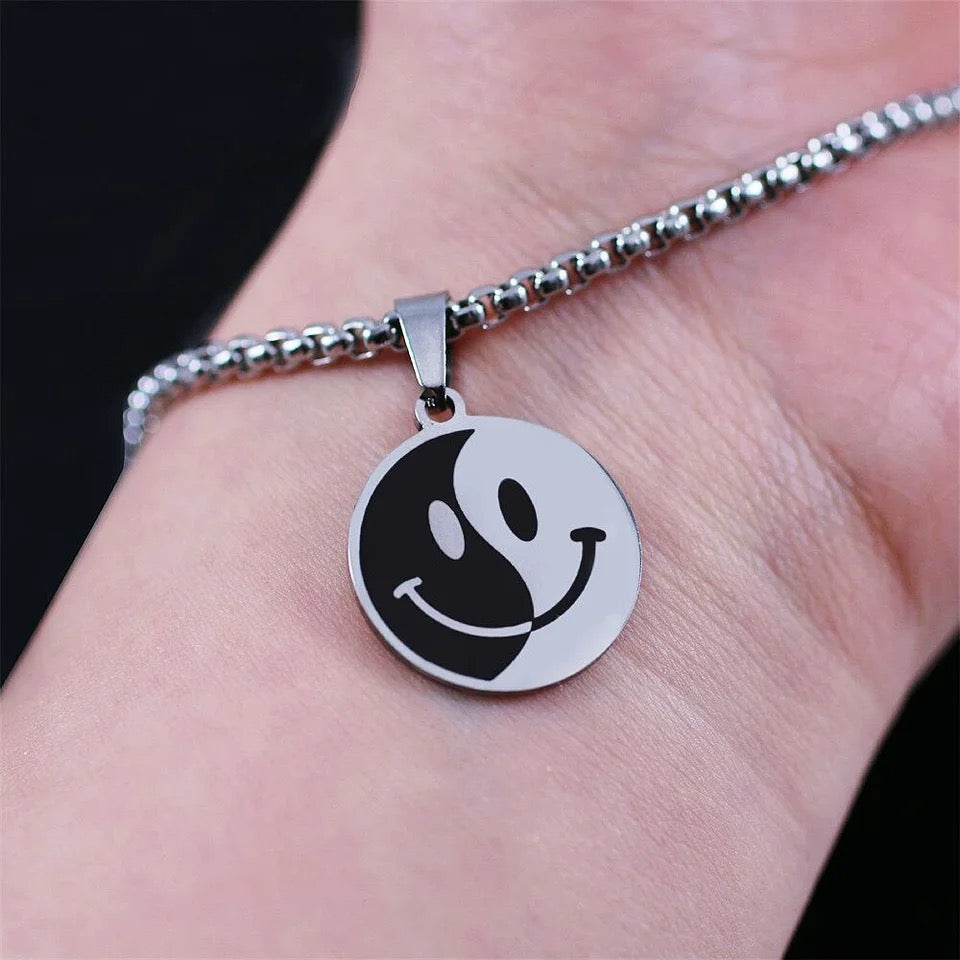 COLLAR PUNK CARAS  YIN YANG  UNISEX