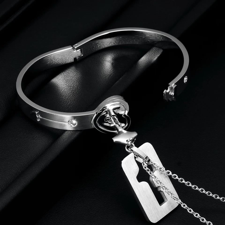 PULSERA CANDADO + COLGANTE LLAVE ( LA LLAVE DE TU CORAZÓN )