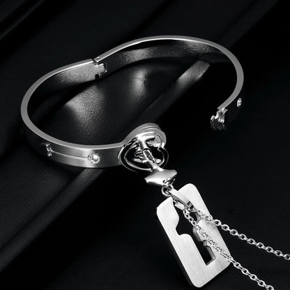 PULSERA CANDADO + COLGANTE LLAVE ( LA LLAVE DE TU CORAZÓN )