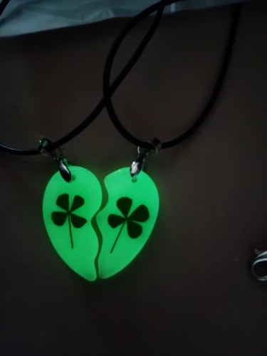 COLLARES TRÉBOL LUMINOSO