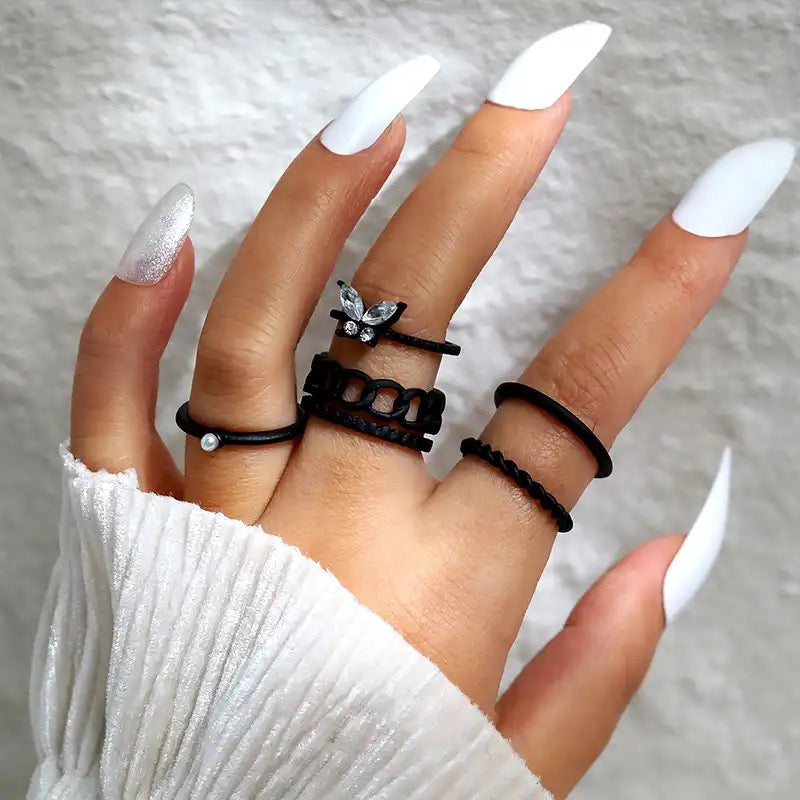 SET DE ANILLOS BOHO STYLE NEGROS