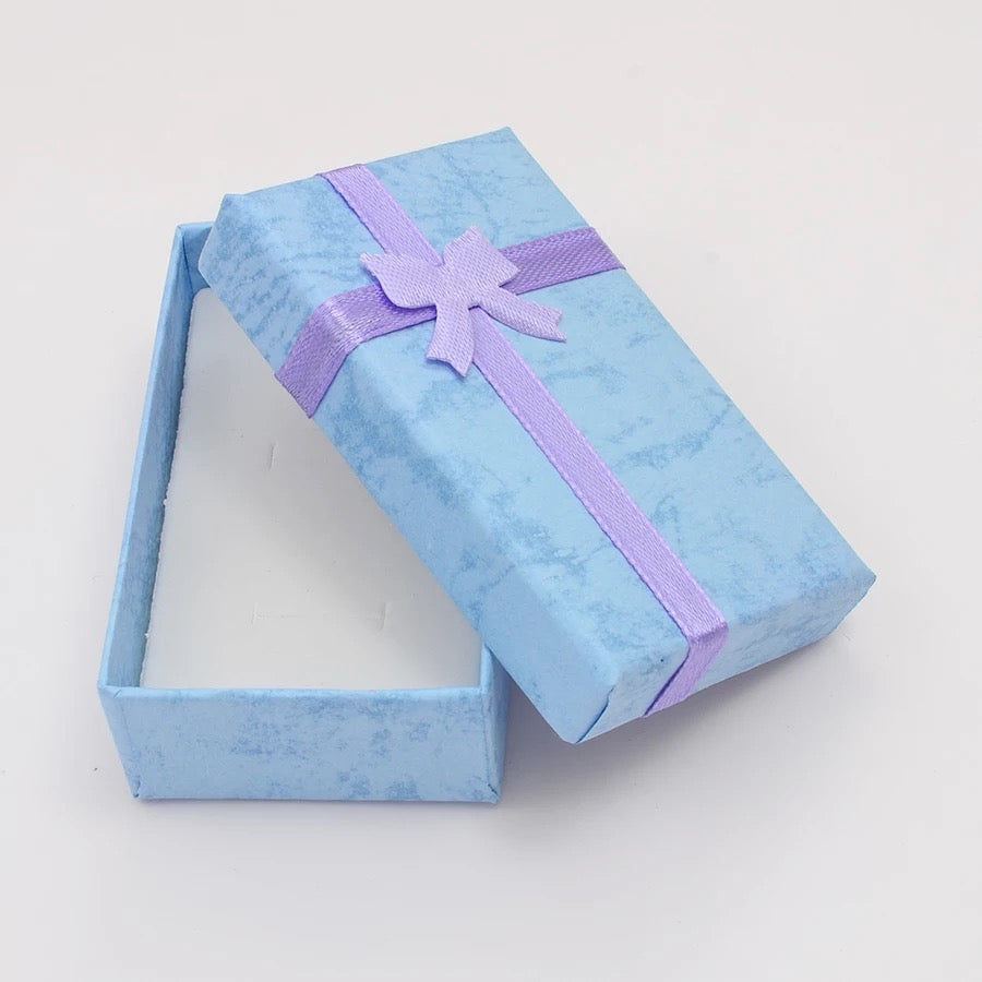 CAJA DE REGALO COLLARES Y ANILLOS FINAS