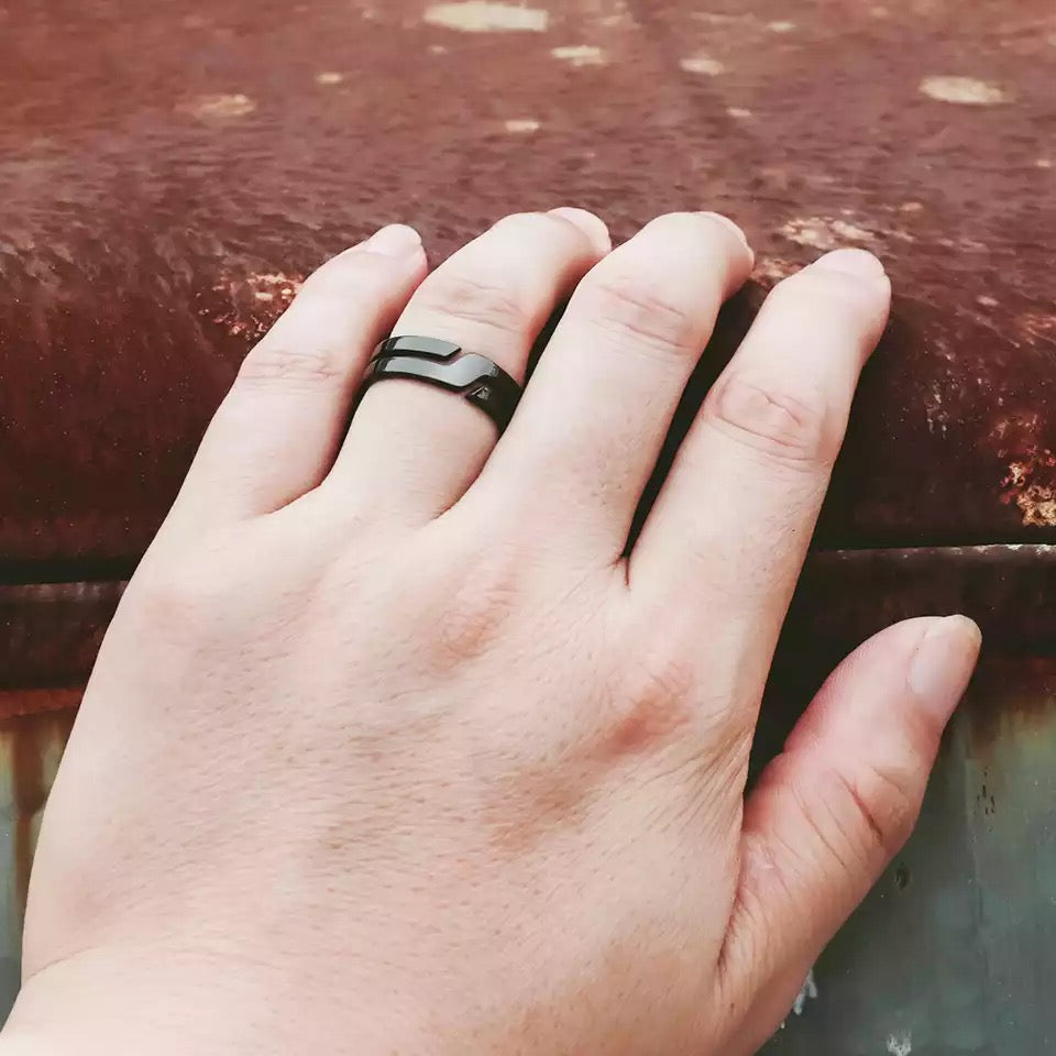 ANILLO CON DISEÑO CRUZADO