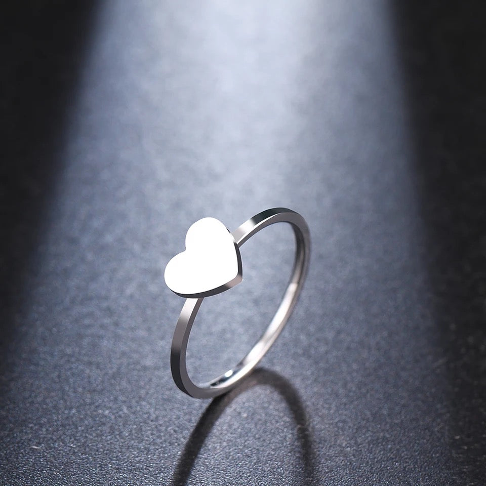 ANILLO CORAZÓN MINIMALISTA