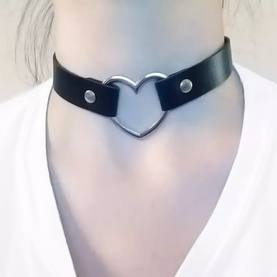 COLLAR CHOKER GARGANTILLA GÓTICO