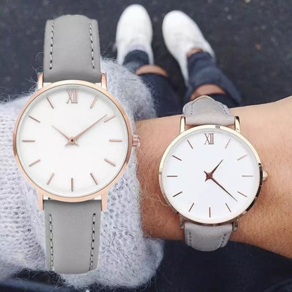 RELOJ DELICADO NÚMEROS ROMANOS
