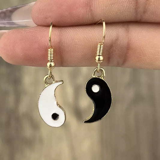 PENDIENTES YIN YANG  MINIMALISTAS