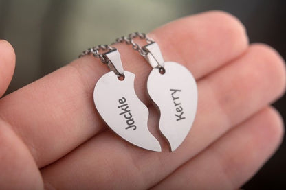 PAR COLLARES CORAZONES PERSONALIZABLES MINIMALISTA