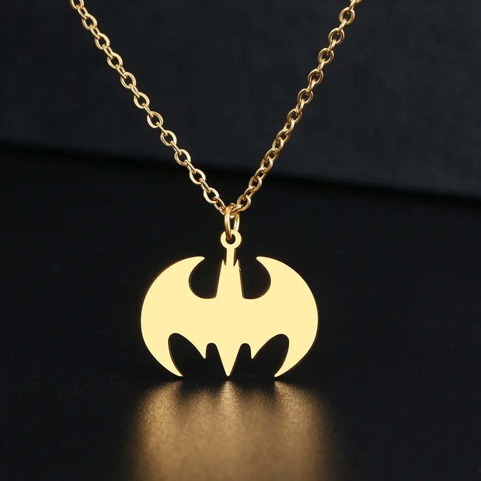 COLLAR BATMAN MINIMALISTA