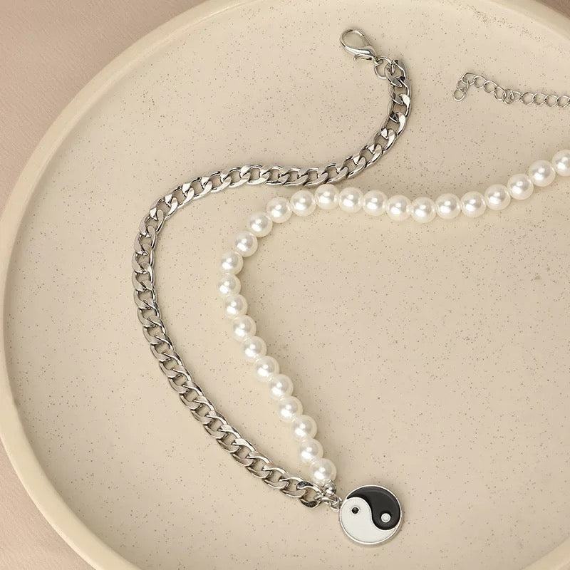 COLLAR CHOCKER DE PERLAS YIN YANG