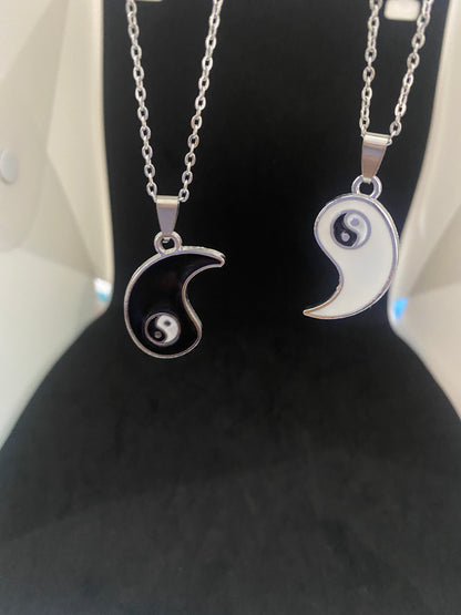 COLLARES DIJES  YIN YANG GRANDES