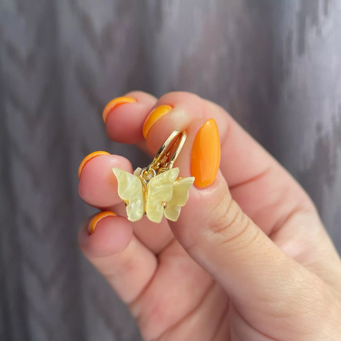 ARETES PEQUEÑOS MARIPOSAS AESTHETIC