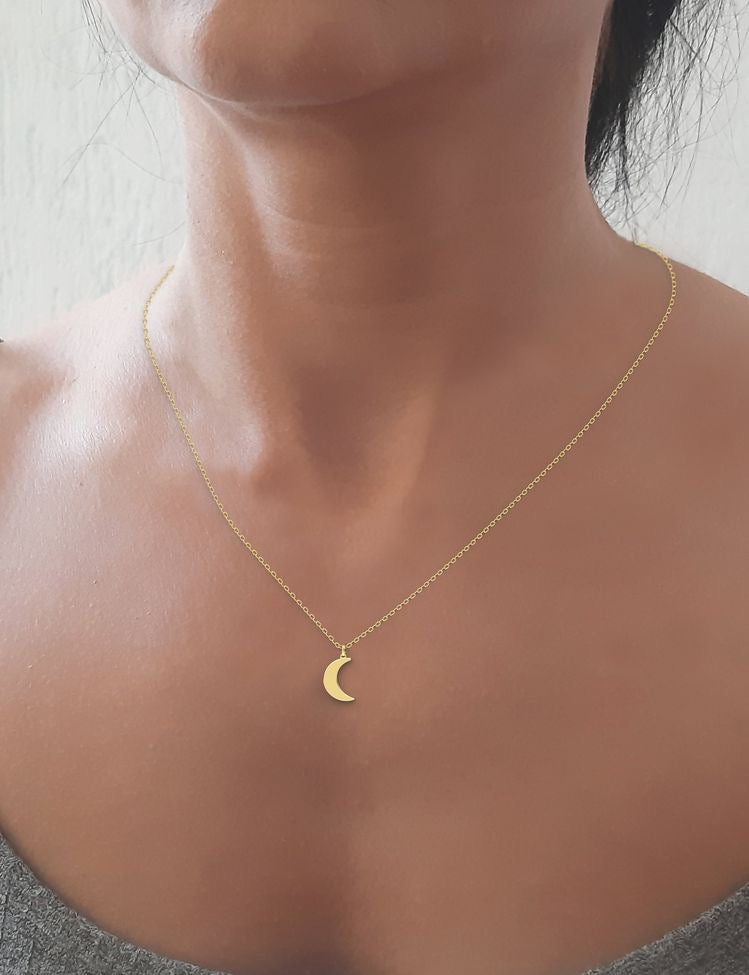 COLLAR LUNA MINIMALISTA