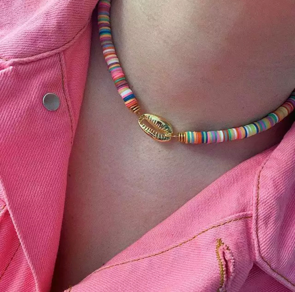 COLLAR CHOKER GARGANTILLA CONCHAS DE MAR COLORIDO