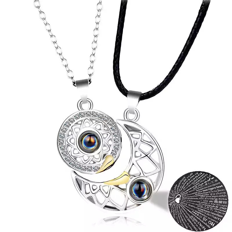 COLLARES MAGNÉTICOS DE IMÁN SOL & LUNA REFLEJAN TE AMO EN 100 IDIOMAS