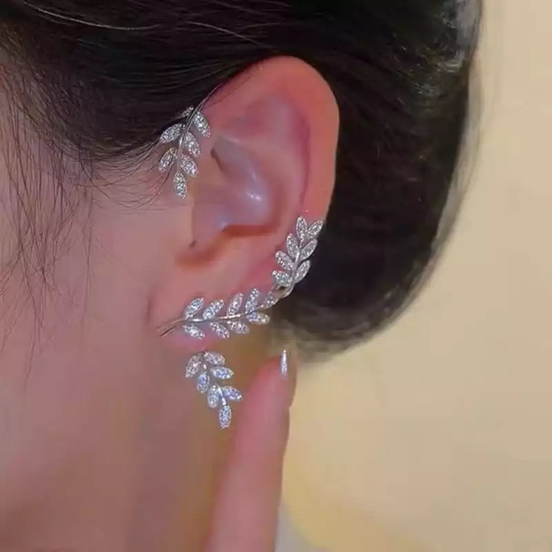 ARETES OREJA COMPLETA  DE CRISTAL SIN PERFORACIÓN