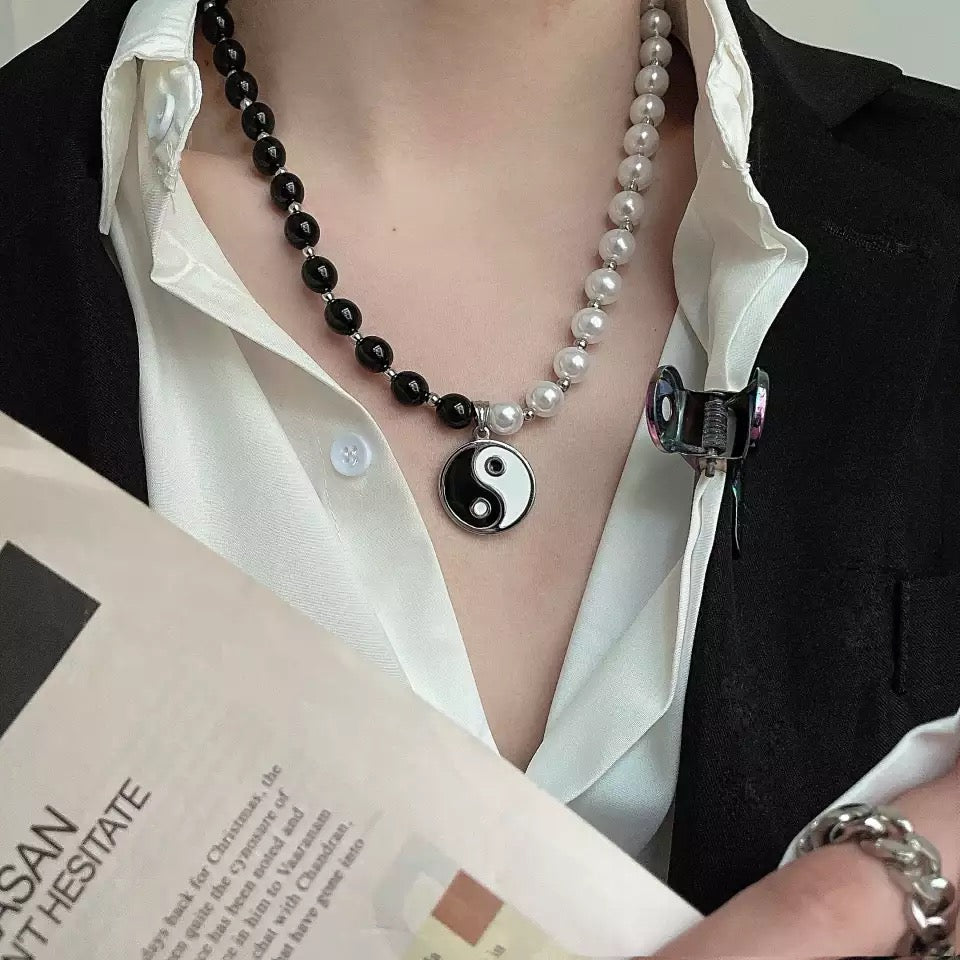 COLLAR CHOCKER DE PERLAS YIN YANG