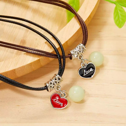 COLLARES DE PAREJA BRILLA EN LA OSCURIDAD KAWAII