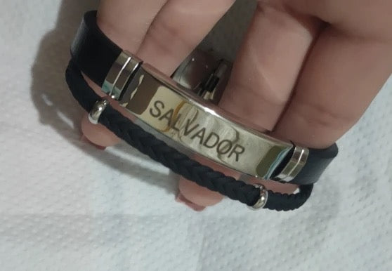 BRAZALETE EN CUERO CON PLACA ACERO