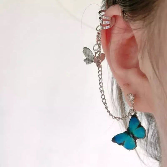 ARETES AESTHETIC MARIPOSA TIPO CADENA A PRESIÓN